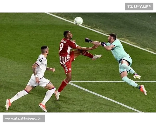 奥林匹亚科斯成功卫冕欧协联冠军背后的关键因素与赛季回顾